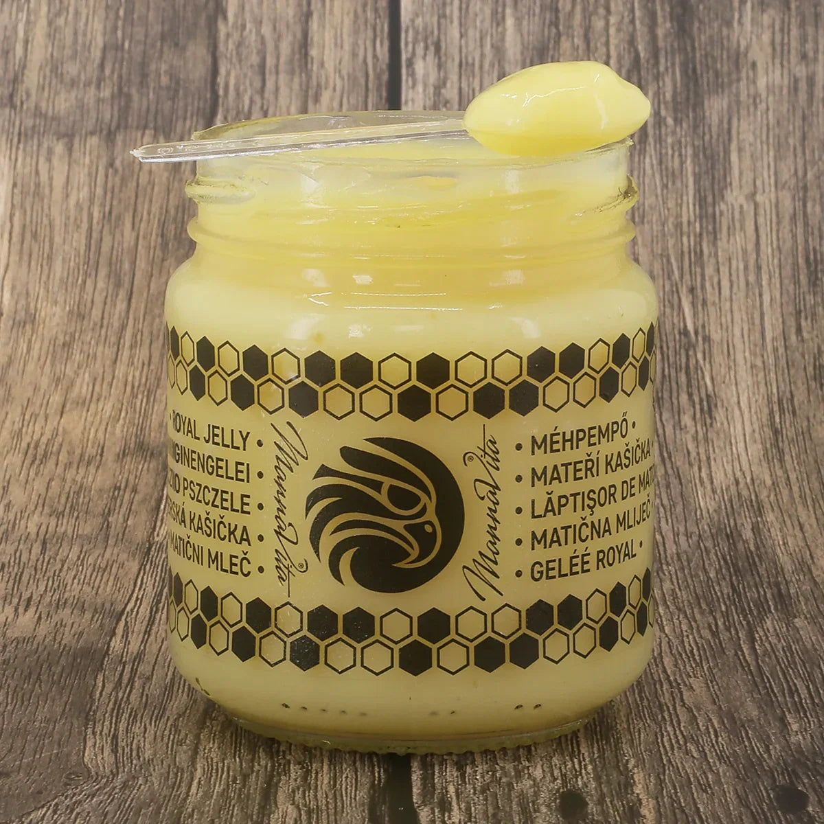 Mannavita fresh pure royal jelly • 2.2% 10-HDA • 225g - Mannavita