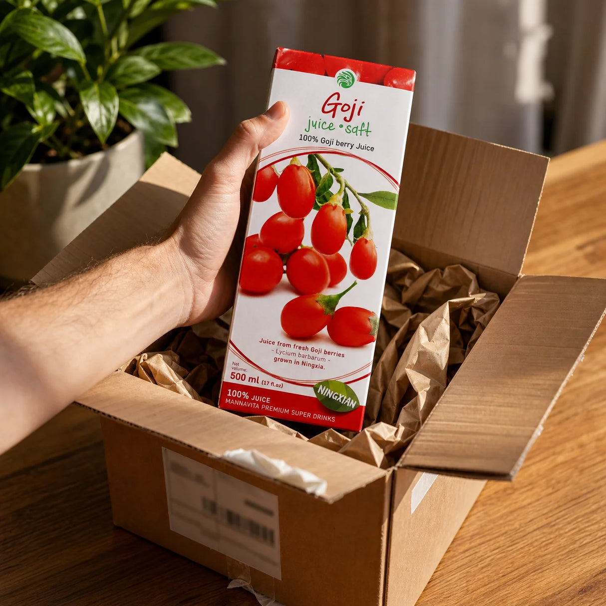 Mannavita Goji, Kustovnica čínska, 100% čistá lisovaná šťava • 500 ml